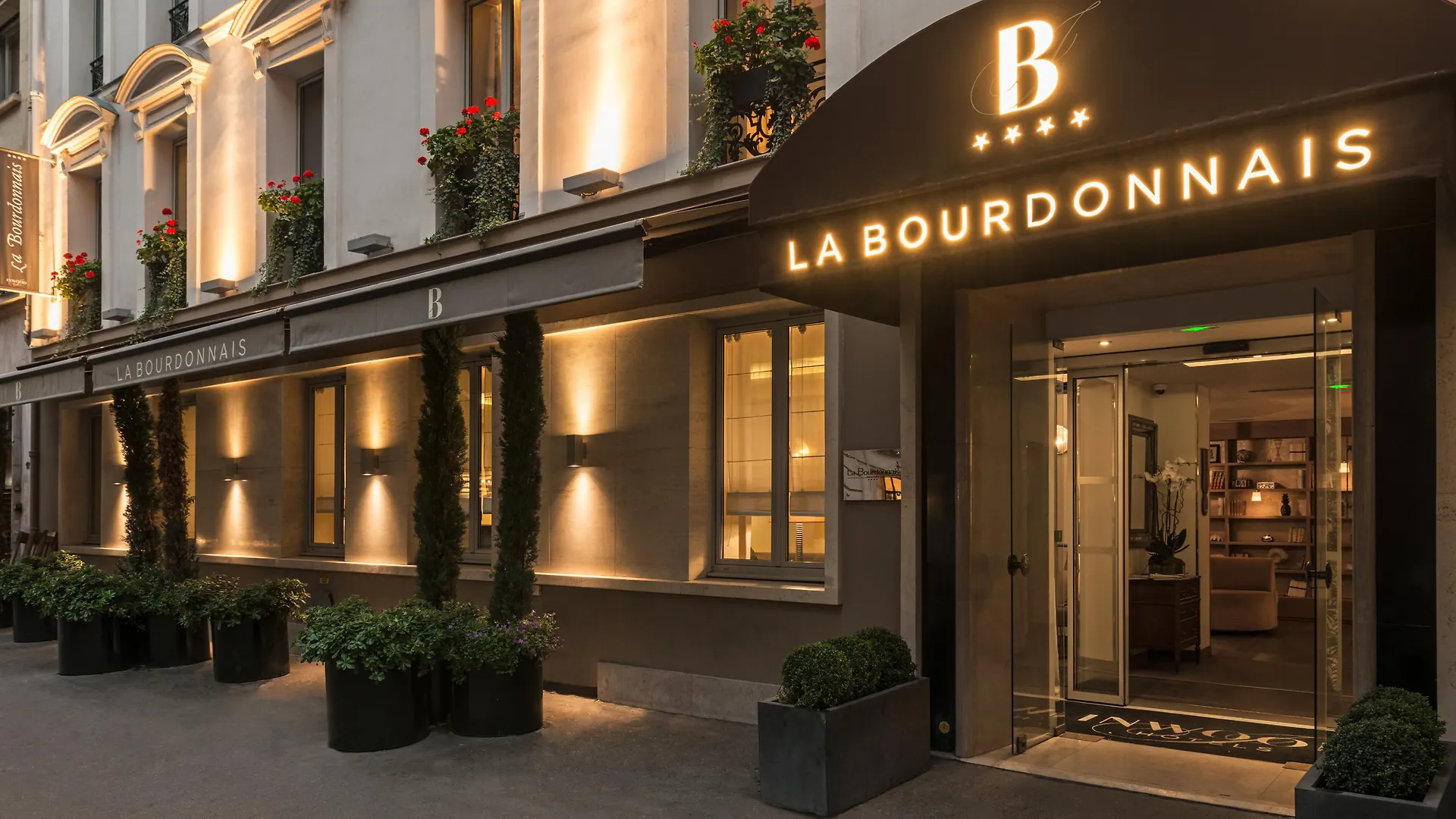 Hotel La Bourdonnais By Inwood Hotels Paris