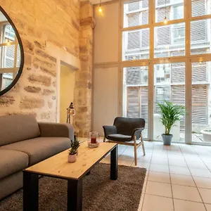 https://atlas-orion-plein-centre-climatis.fr-provencehotel.com