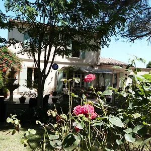 https://le-mas-du-lac.fr-provencehotel.com