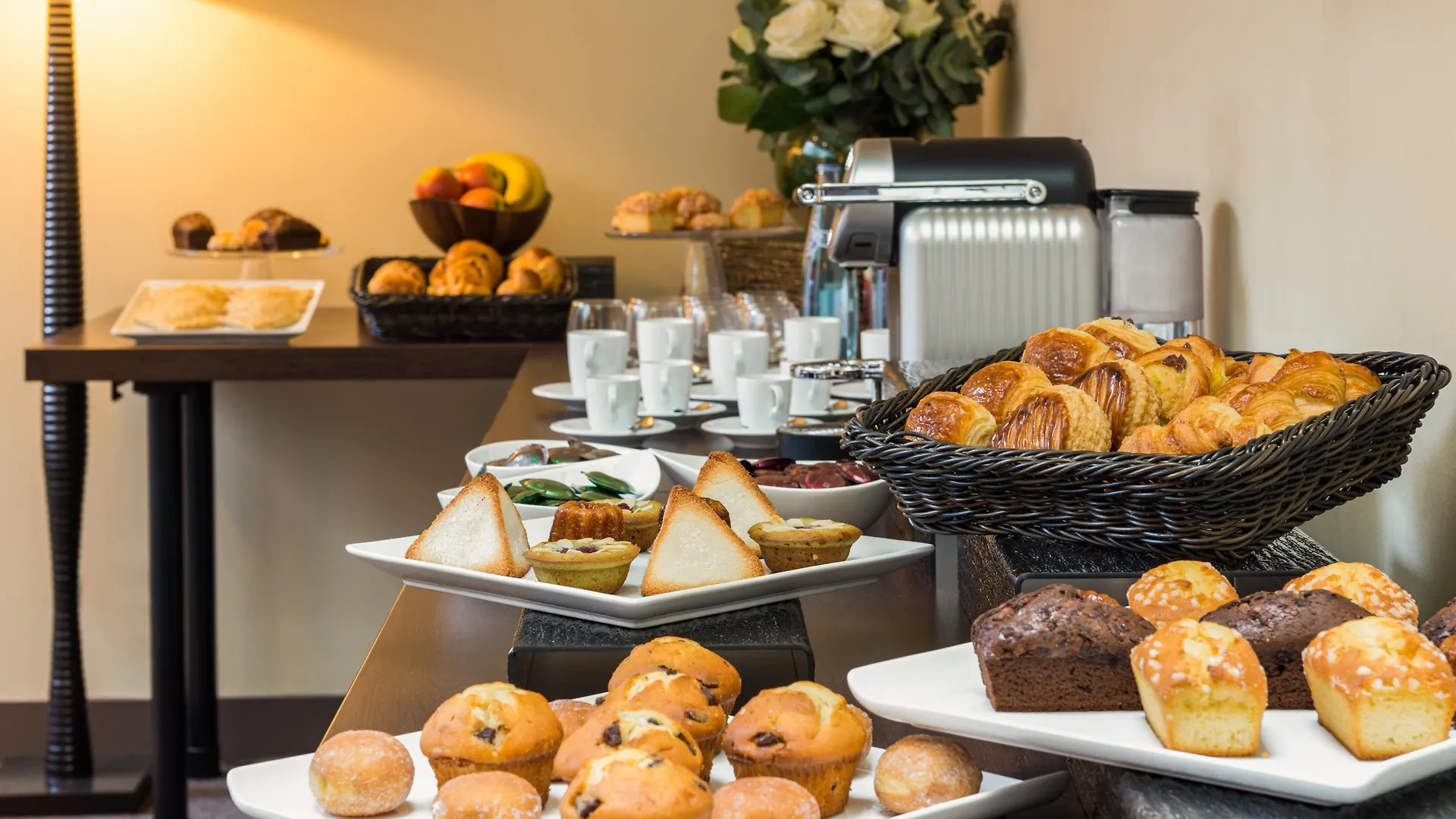 Hotel La Bourdonnais By Inwood Hotels Paris France