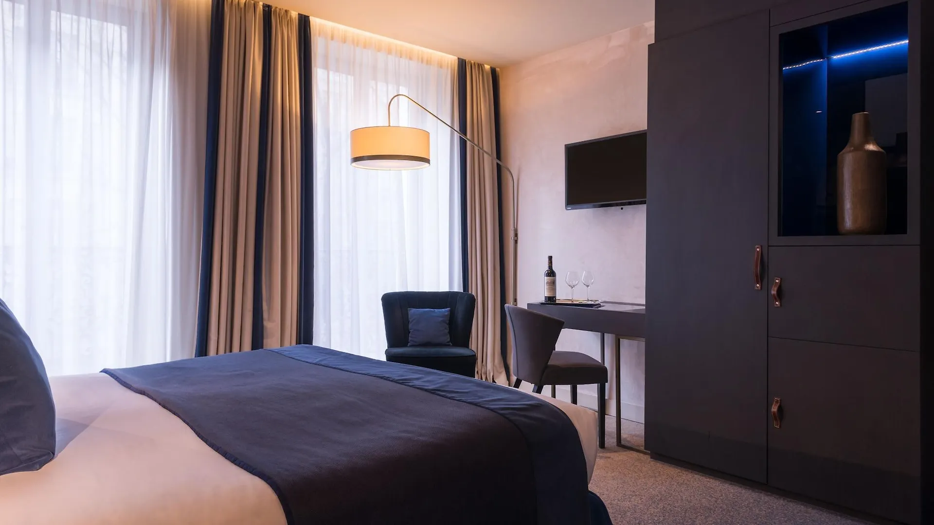 Hotel La Bourdonnais By Inwood Hotels Paris